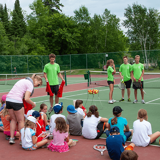 girls and tennis